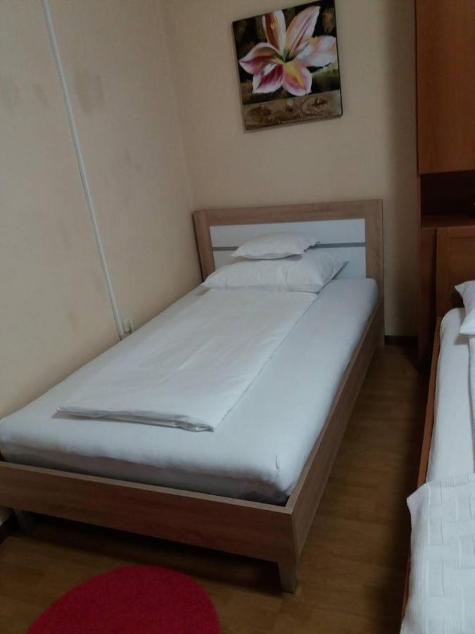 Apartment Lucica *